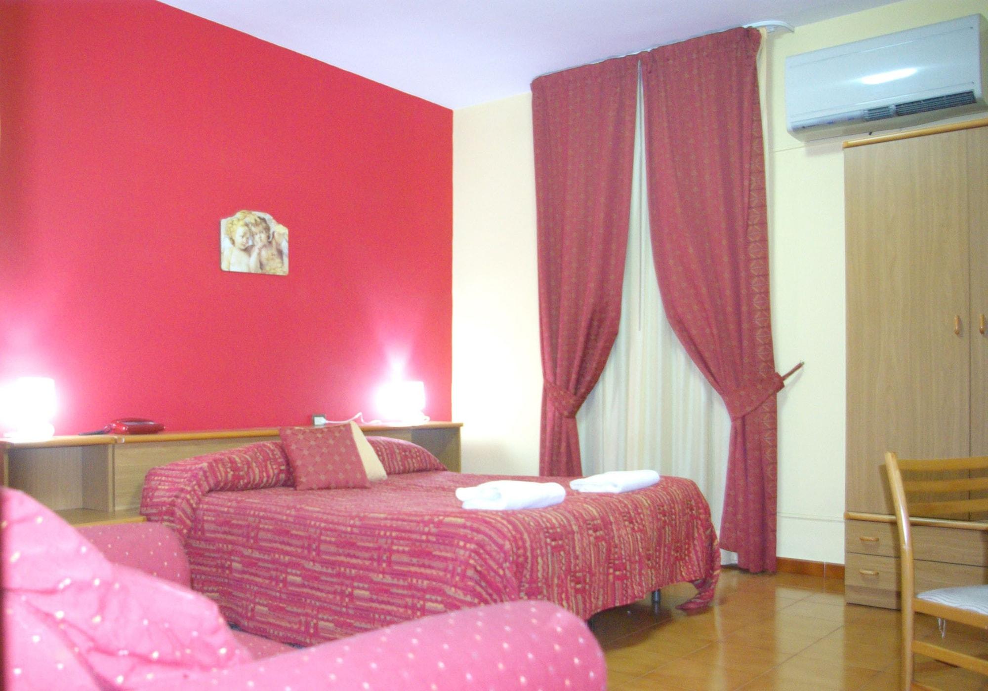 Hotel Natalina 2*
