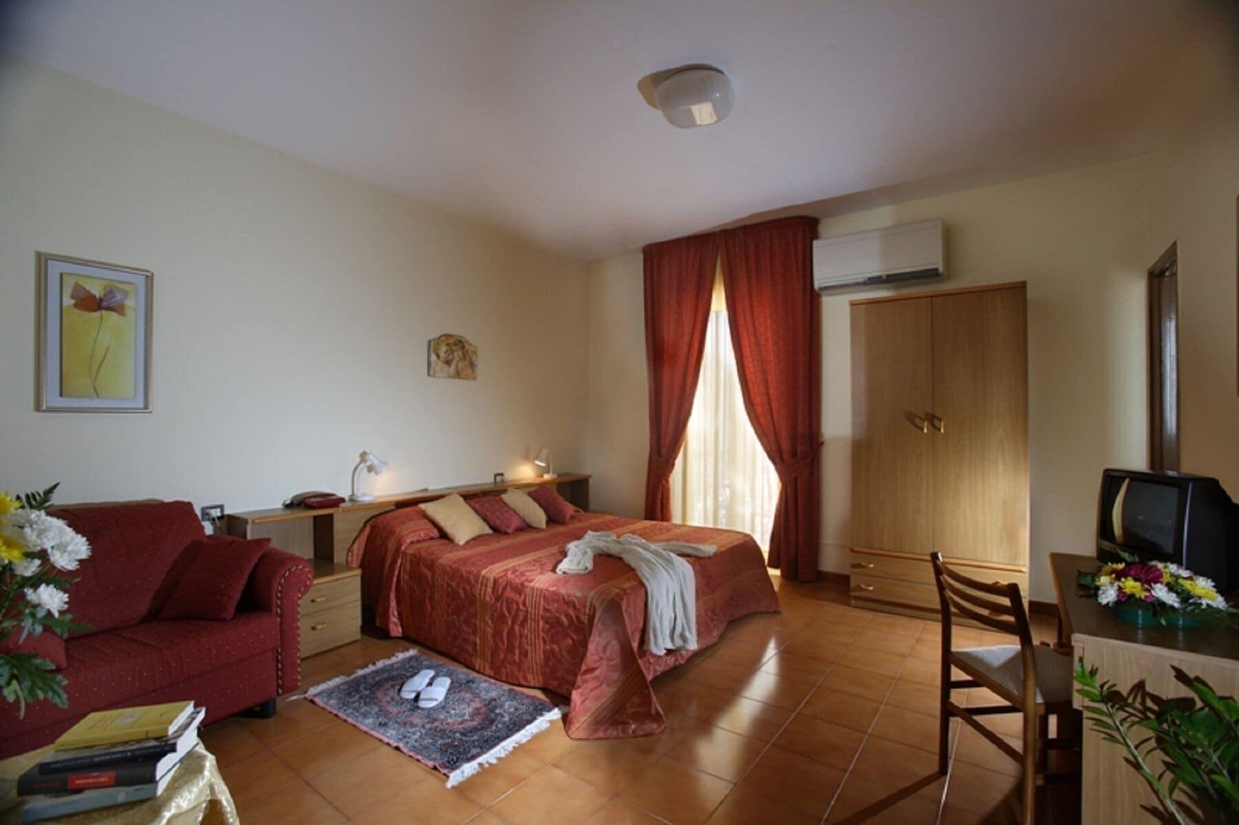 Natalina Hotel